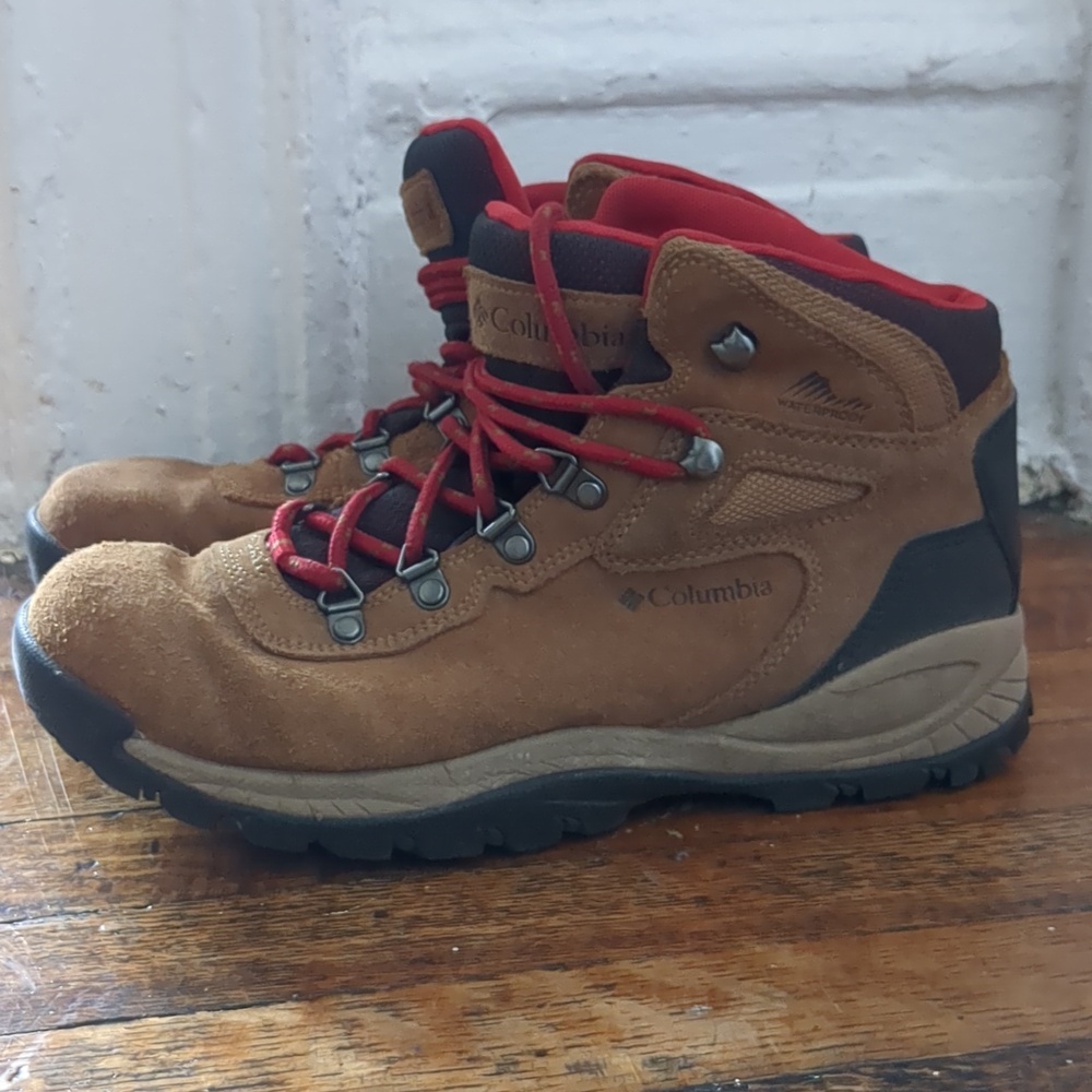 Columbia Hiking Boots Newton Ridge